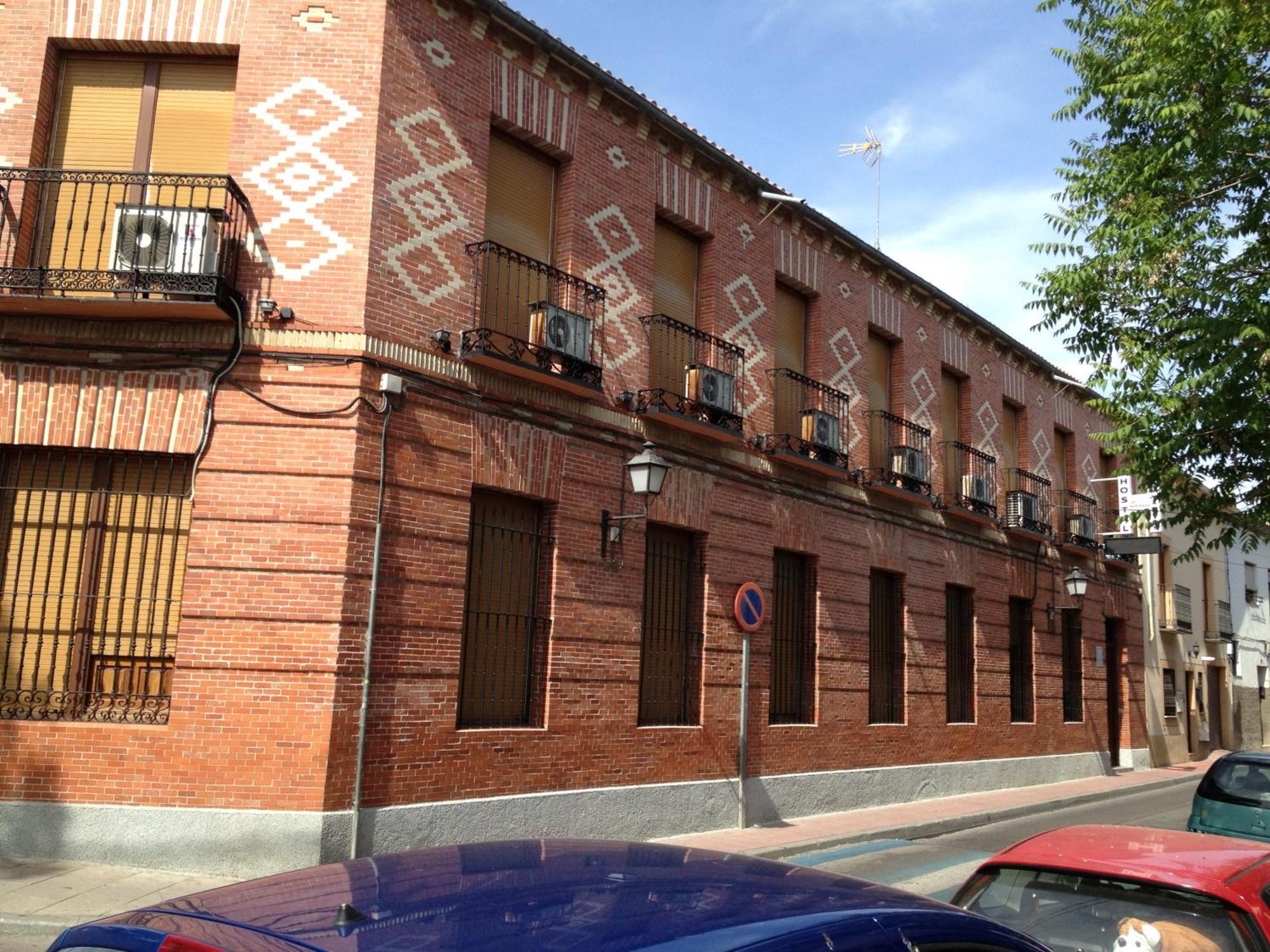 Hostal Cervantes Valdemoro Esterno foto